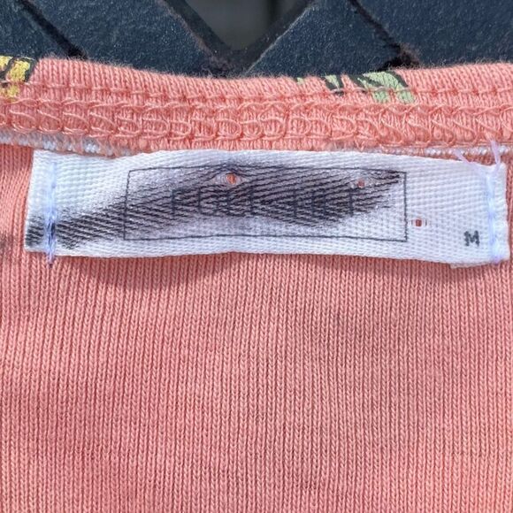 FULL TILT Peach Pineapple Halter Top. Size Medium. NWOT - Picture 6 of 8